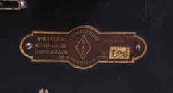 eag low.jpg (71973 byte)