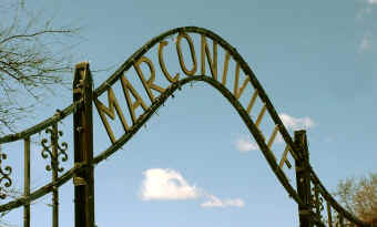 marconiville.jpg (190322 byte)